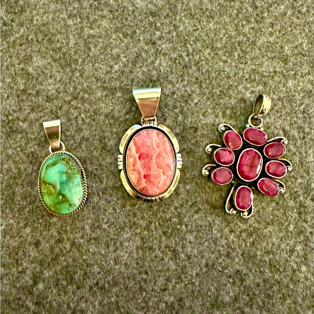 925 Sterling Silver And Natural Gemstone Pendant Navaho Indian Silver Jewelry